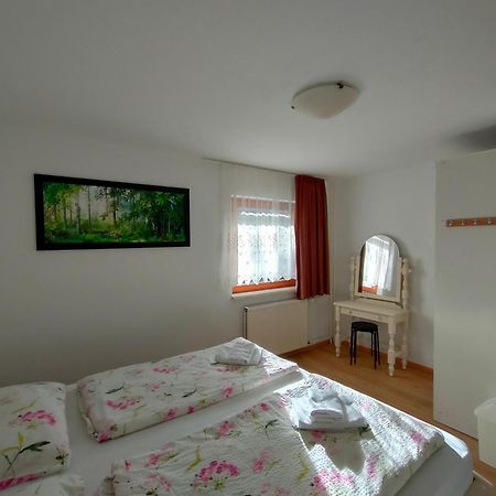 Bed & Breakfast Hisa Resje Bohinj Exteriör bild