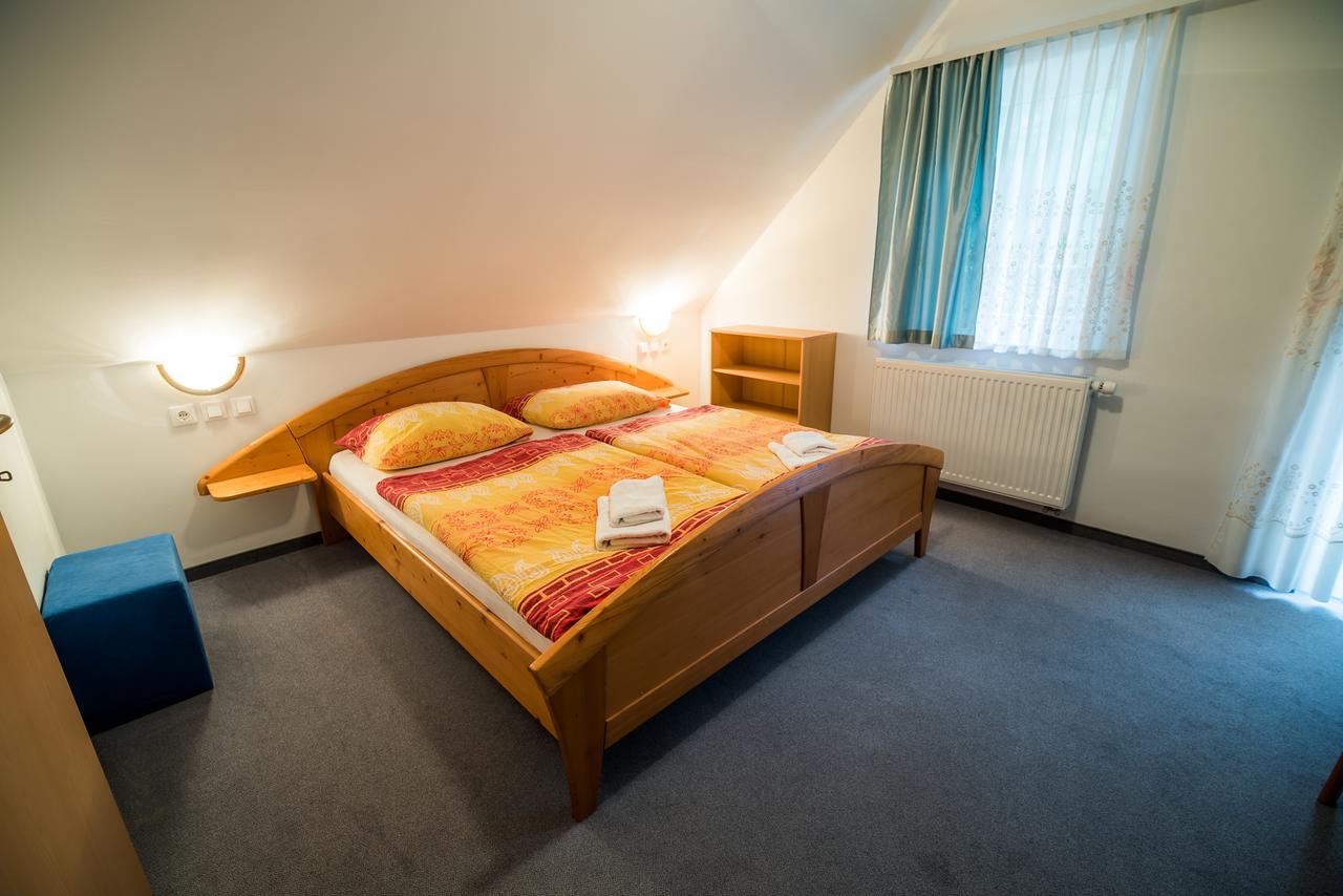 Bed & Breakfast Hisa Resje Bohinj Exteriör bild