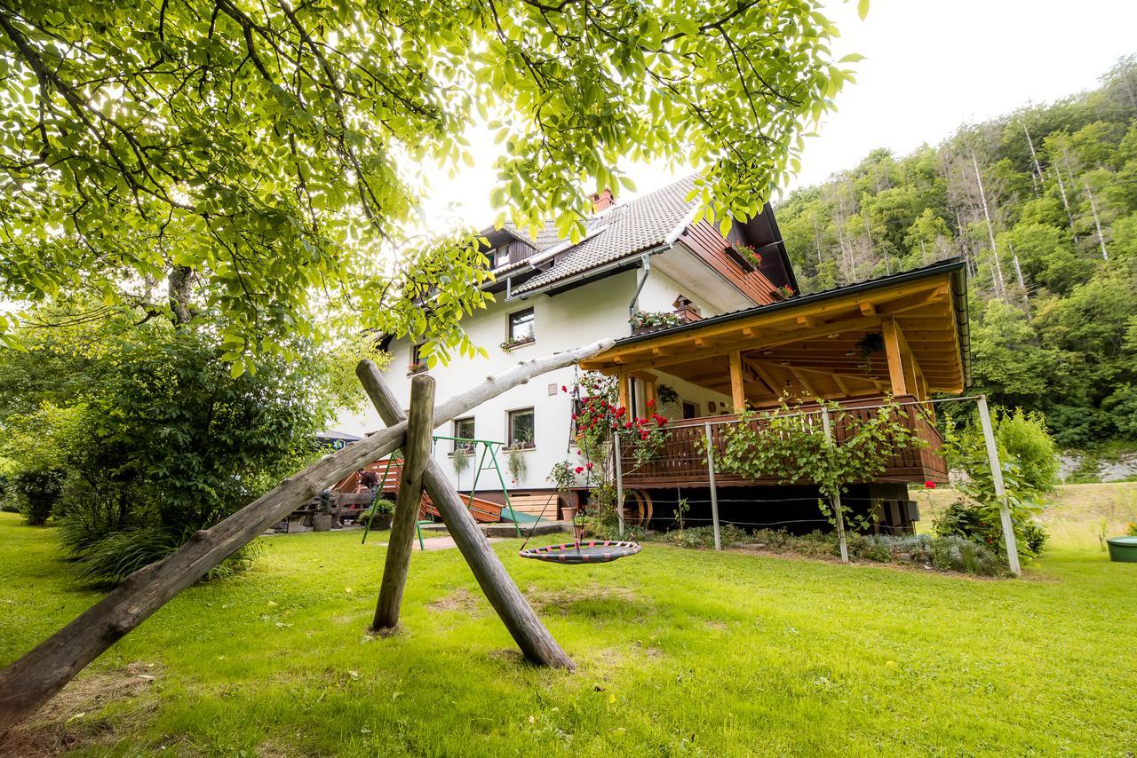 Bed & Breakfast Hisa Resje Bohinj Exteriör bild